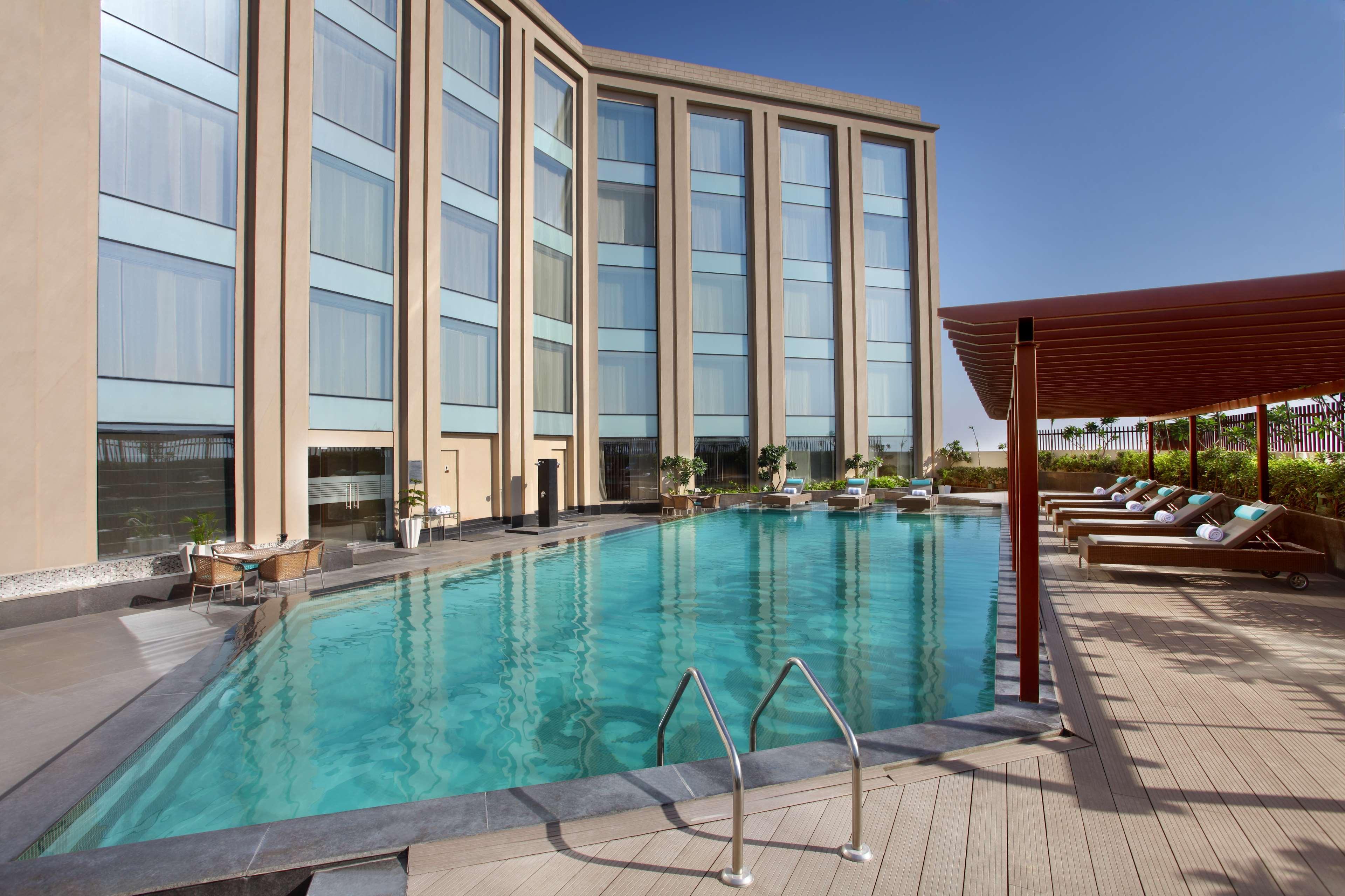 เรดิสัน บลู ชัมมู Hotel จามมู ภายนอก รูปภาพ