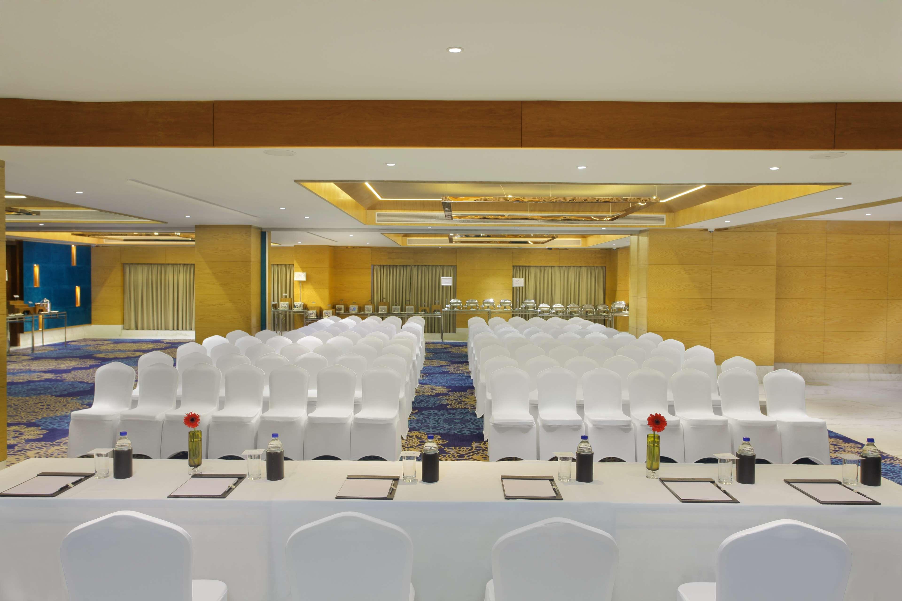 เรดิสัน บลู ชัมมู Hotel จามมู ภายนอก รูปภาพ